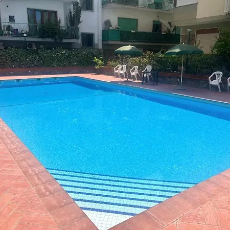 公寓 & Pool 2