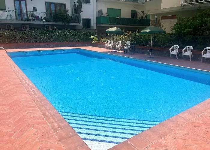 Lägenhet & Pool 2