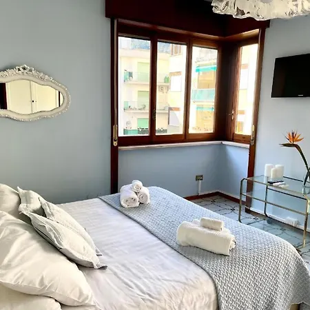 Apartment & Pool 2 Sorrent